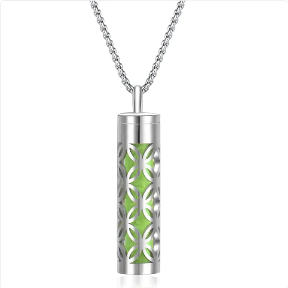 Aromatherapy Diffuser Necklace – 316L Stainless Steel Pendant for Essential Oils, Adjustable Chain, Geometric Design, Mindfulness & Stress Relief Jewelry
