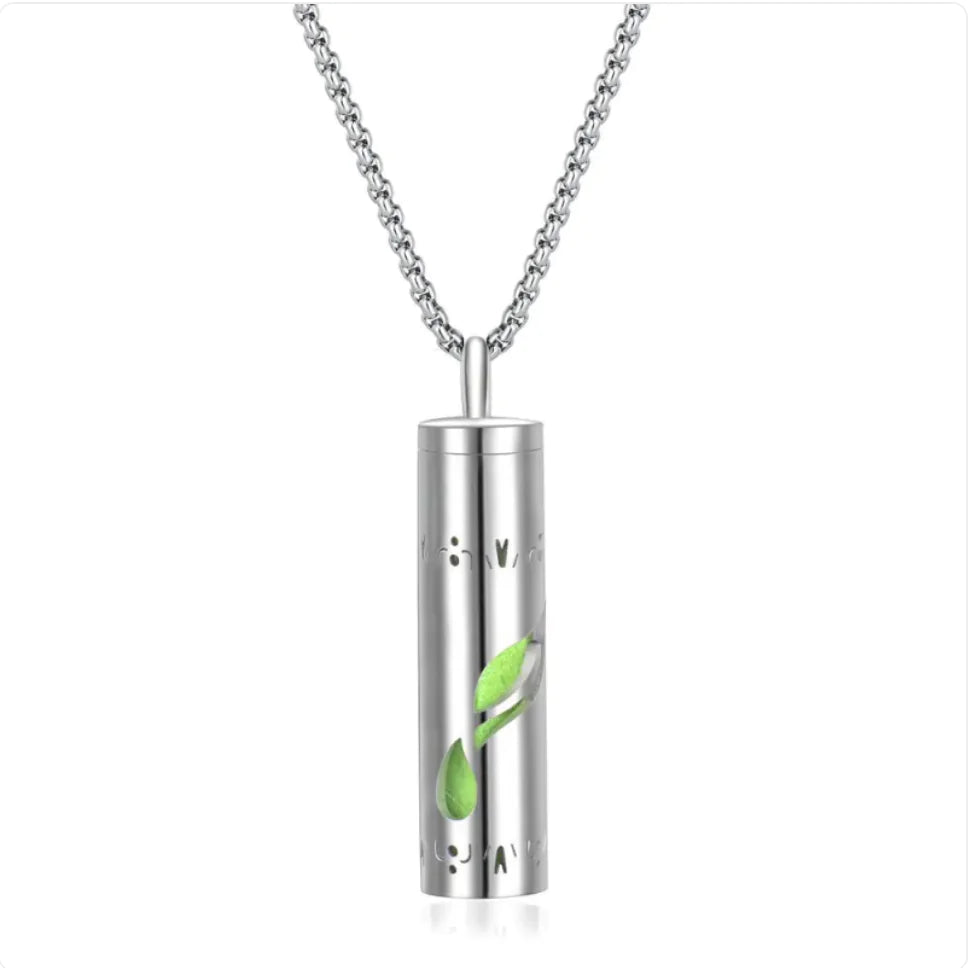 Aromatherapy Diffuser Necklace – 316L Stainless Steel Pendant for Essential Oils, Adjustable Chain, Geometric Design, Mindfulness & Stress Relief Jewelry